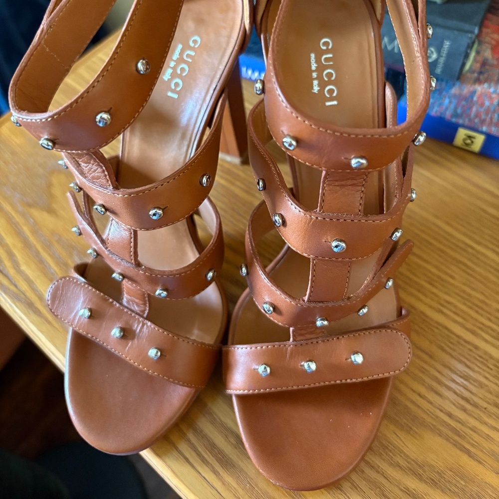 Gucci Brown Leather Sigourney Studded Gladiator Sandals  EU 36 US 6 Italy